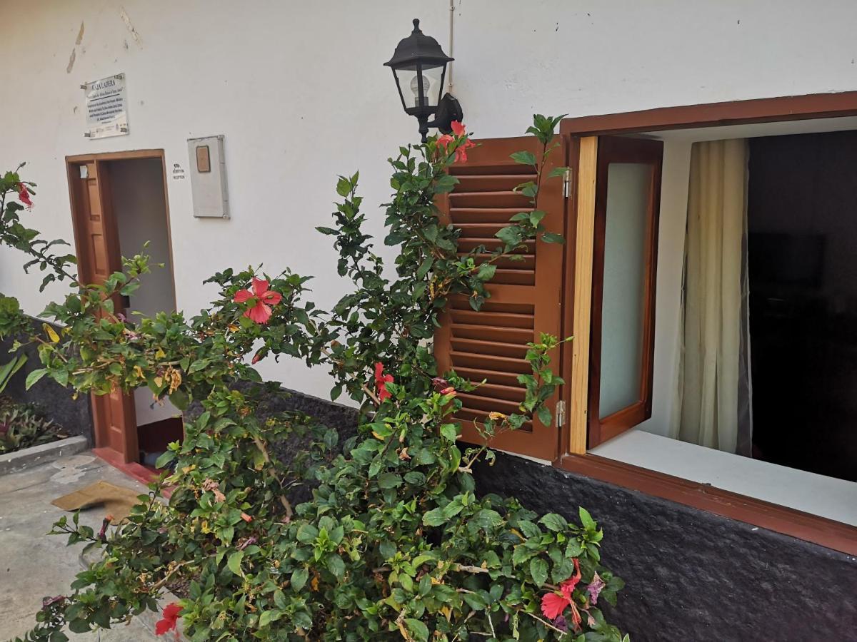 Kaza Ladera Bed and Breakfast Seladinha Exteriör bild