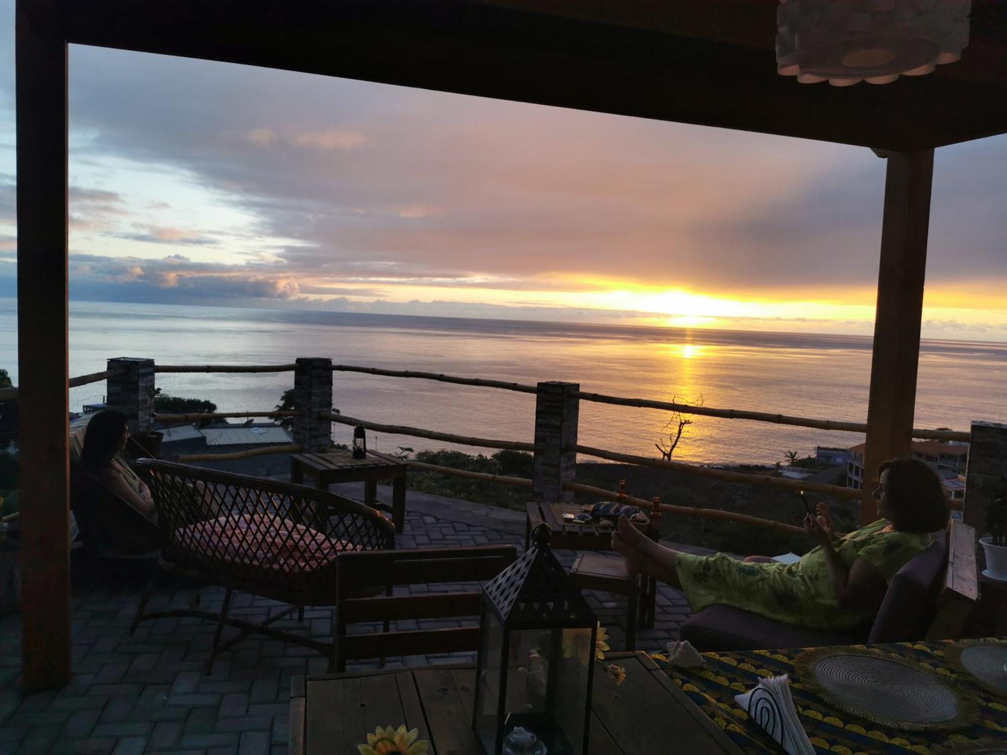 Kaza Ladera Bed and Breakfast Seladinha Exteriör bild