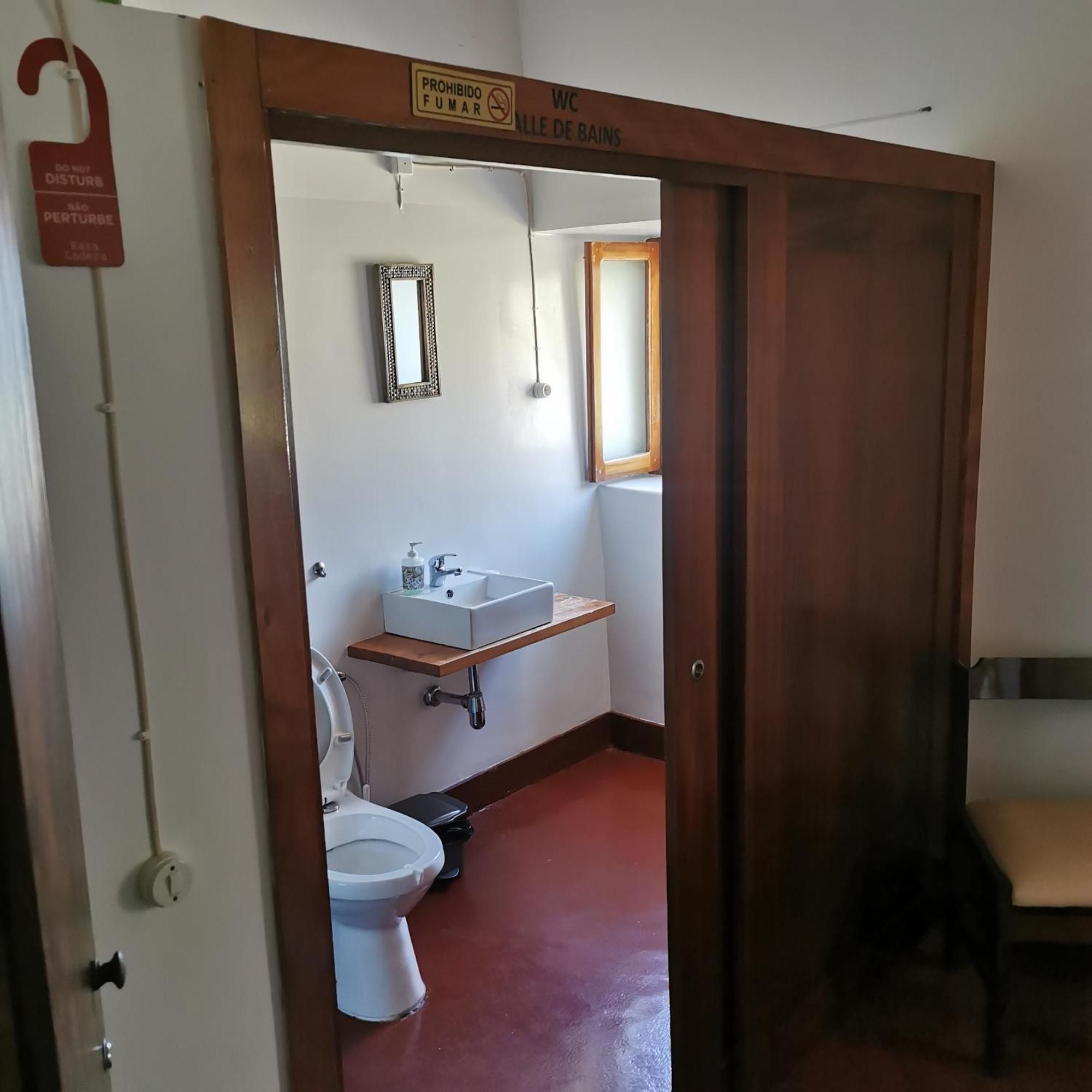 Kaza Ladera Bed and Breakfast Seladinha Rum bild